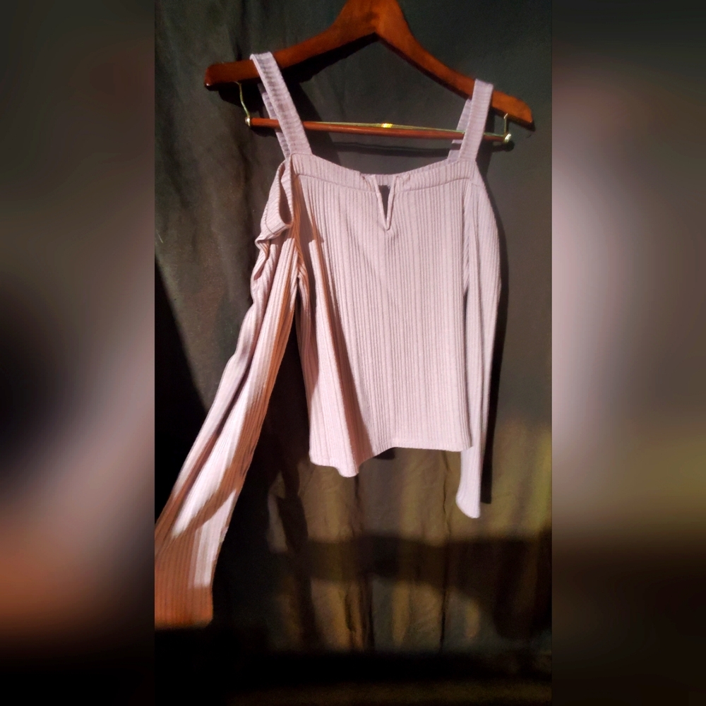 Aeropostale off the shoulder top size xl juniors. Like new pink